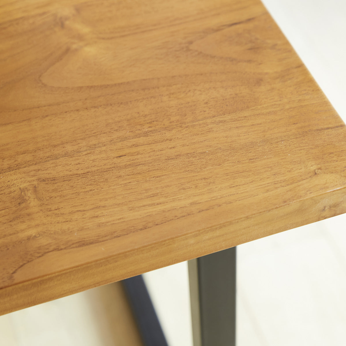1036-table_en_teck_massif_et_metal_8_pers-05.jpg
