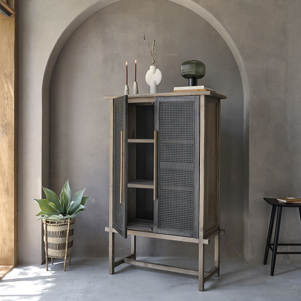 1137-armoire_en_bois_recycle_massif-04.jpg