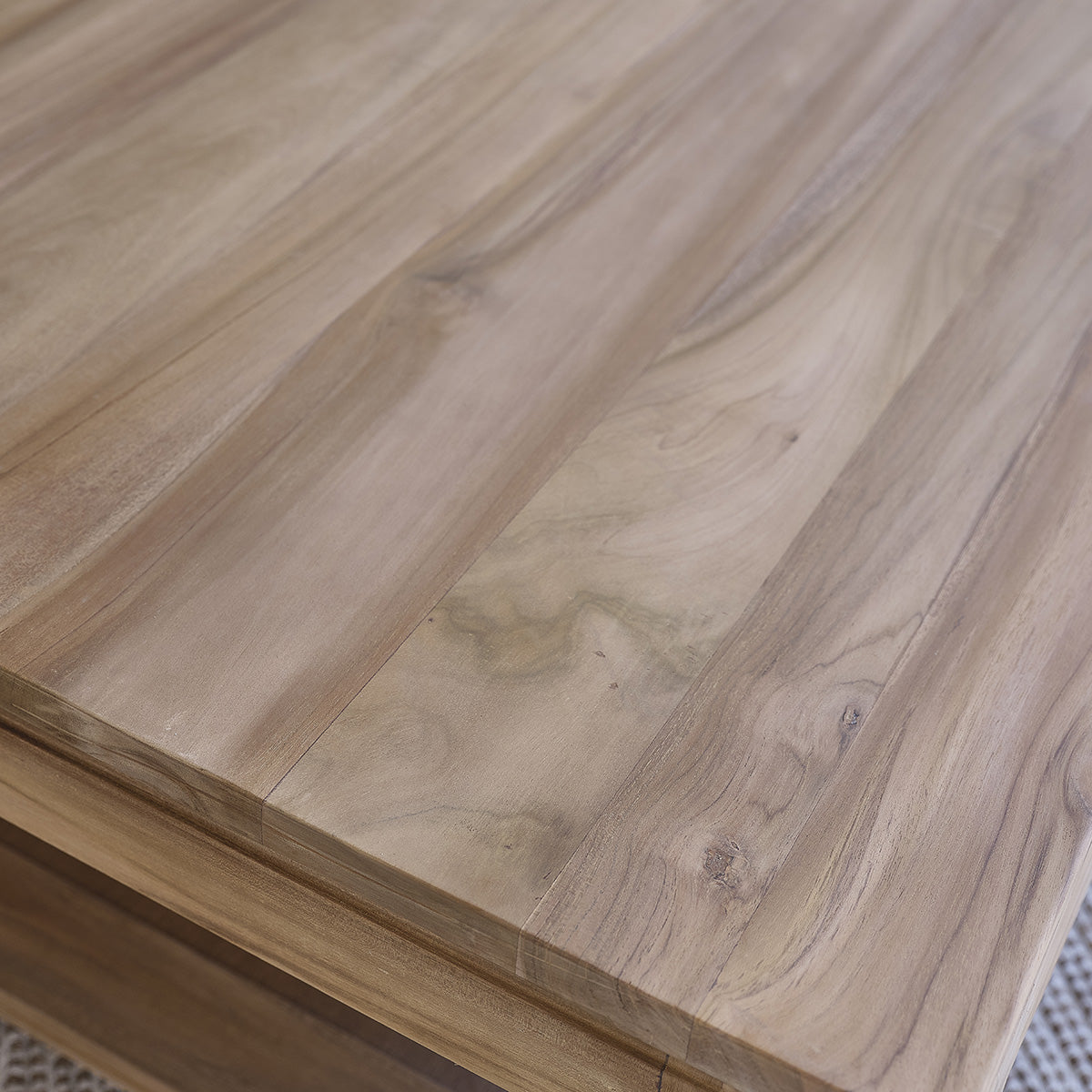 142-table_basse_en_teck_massif_120_cm-05.jpg
