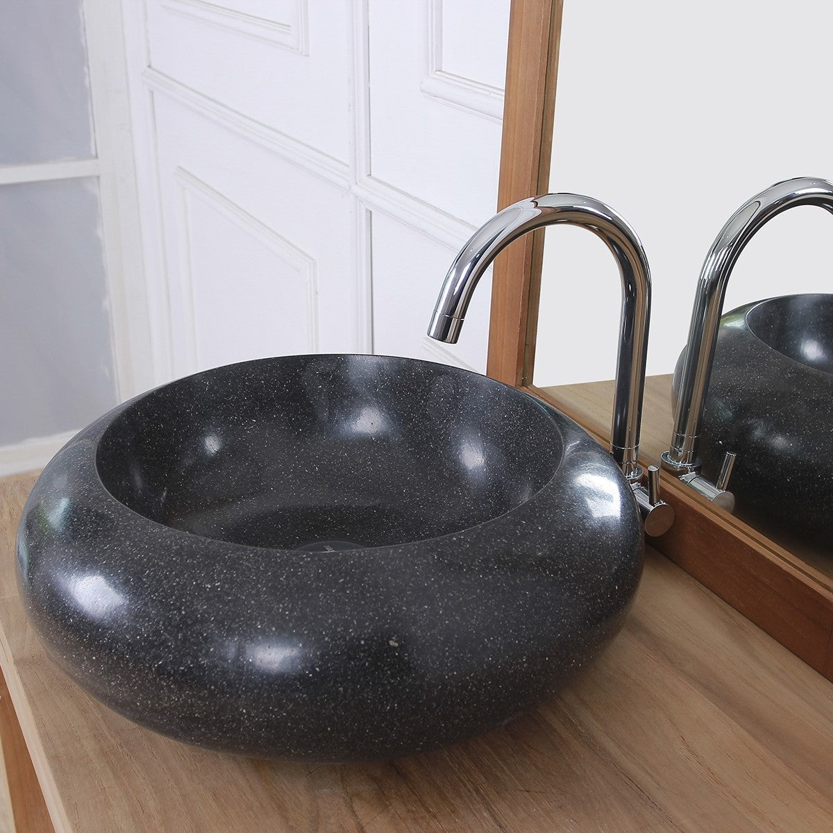 1602-vasque_en_terrazzo_o37_cm-03.jpg