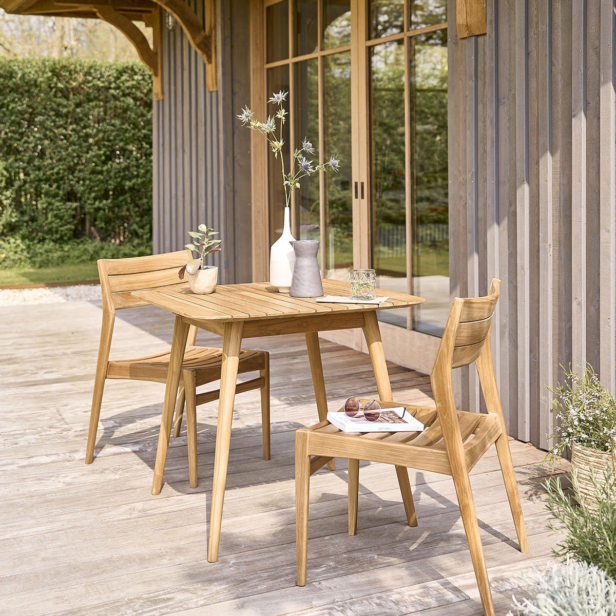 22B-salon_de_jardin_en_teck_massif_2_4_pers-01.jpg