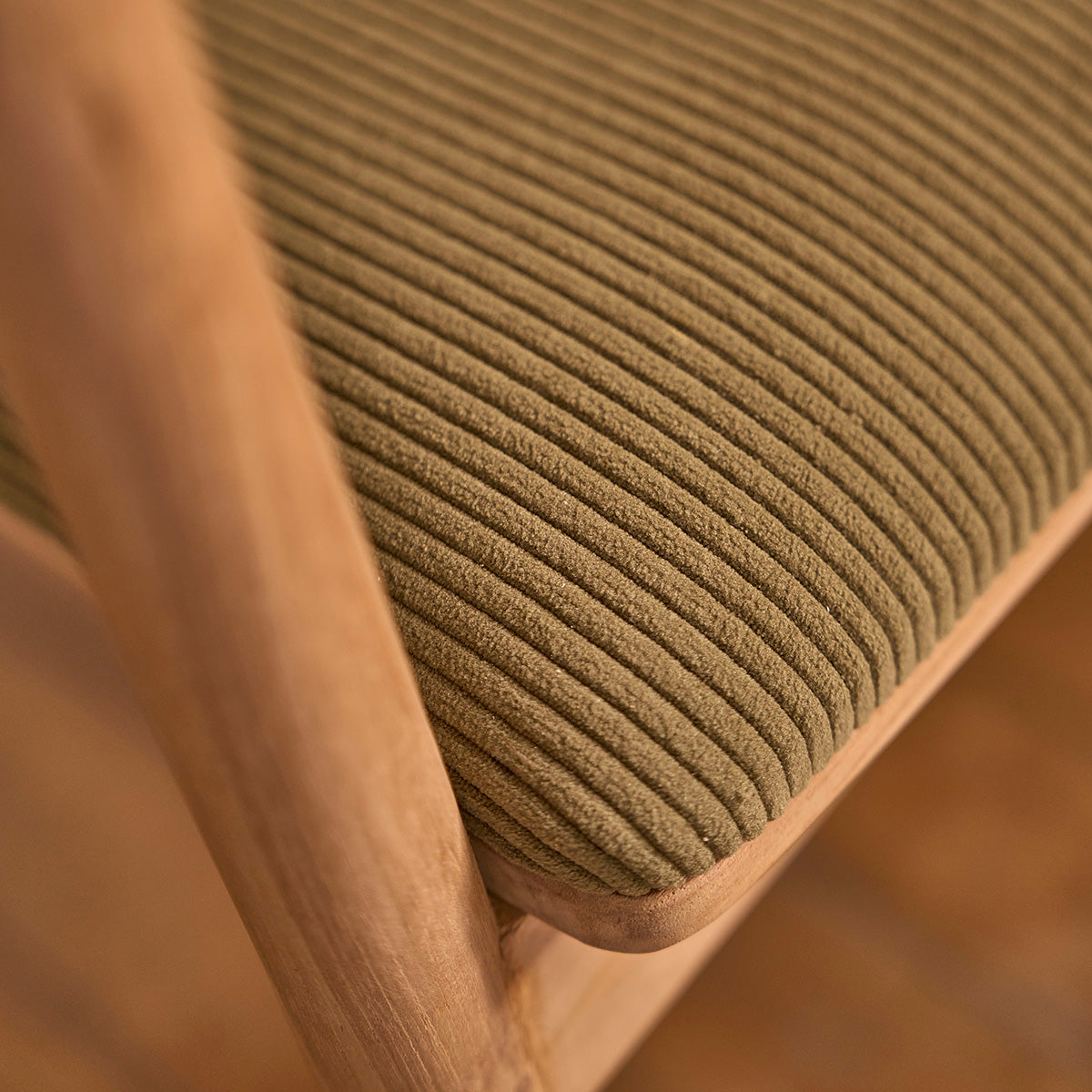 CHA0001-chaise_en_teck_massif_assise_velours_cotele_kaki-06.jpg