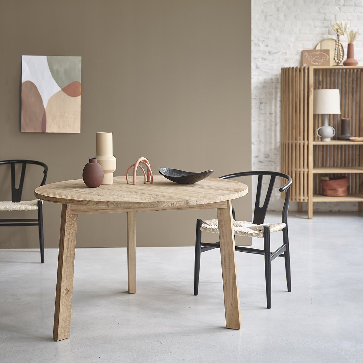 502-table_en_teck_massif_ronde_4_pers-01.jpg