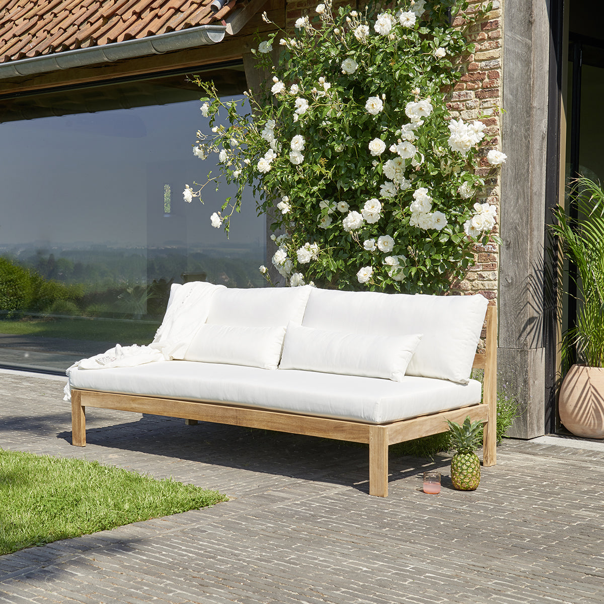 60-canape_de_jardin_en_teck_massif_blanc_3_places-03.jpg