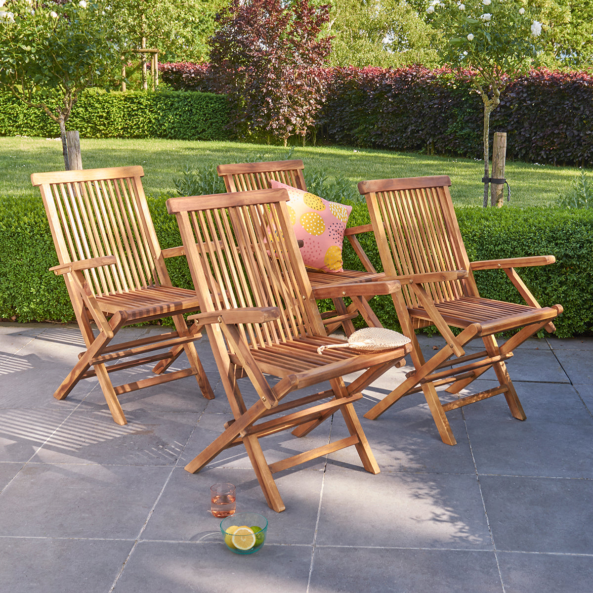 6H-fauteuil_de_jardin_en_teck_huile_massif_pliant_lot_de_4-01.jpg