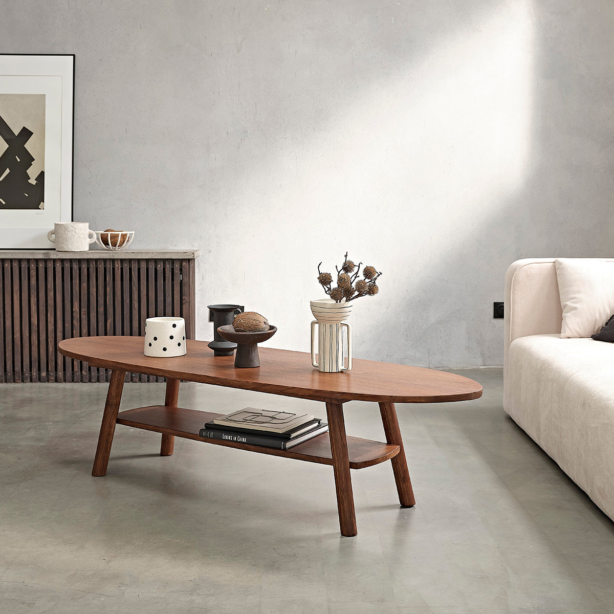 1063-table_basse_en_mini__massif_finition_noyer_160_cm-01.jpg