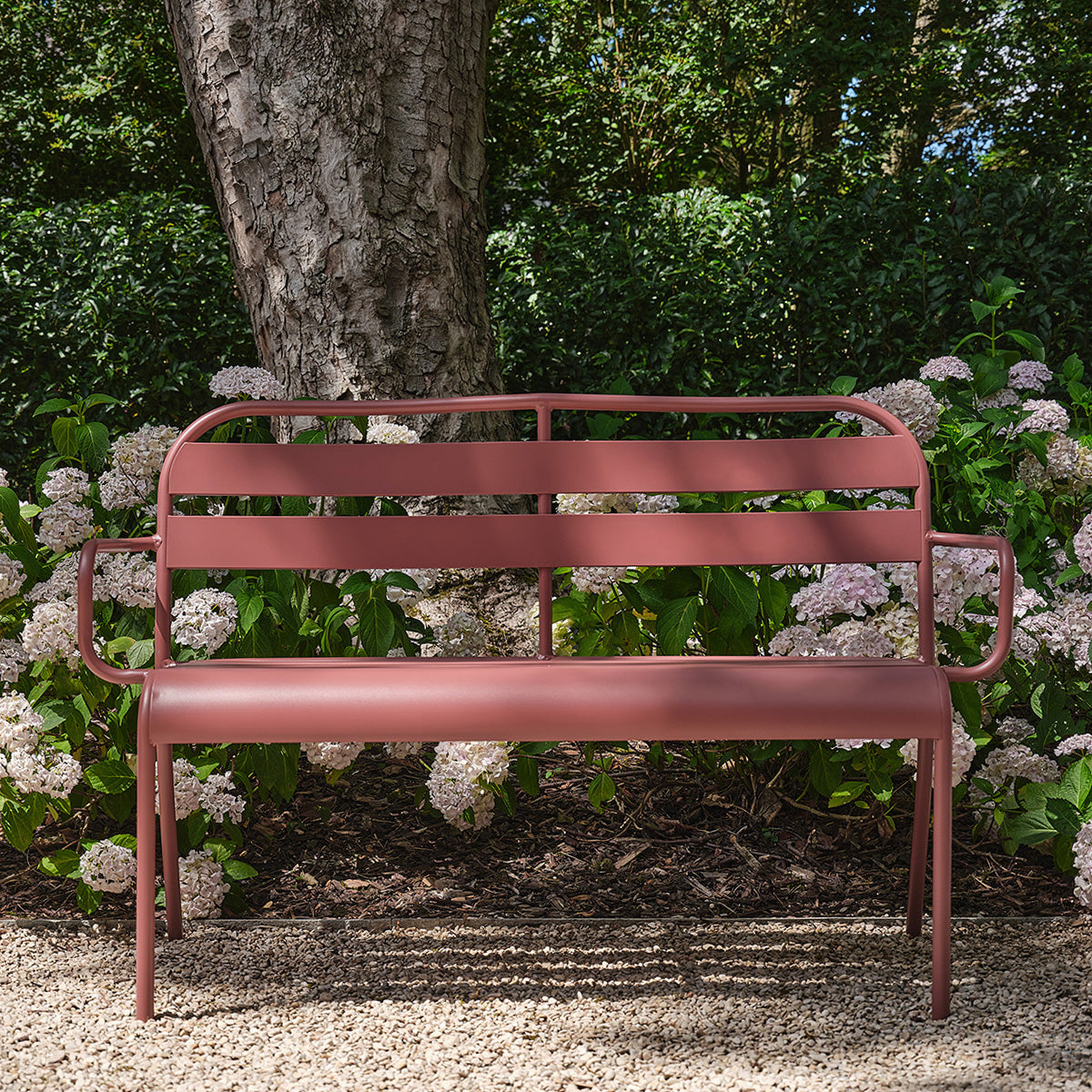 BDJ0010-banc_en_aluminium_framboise_118_cm-03.jpg