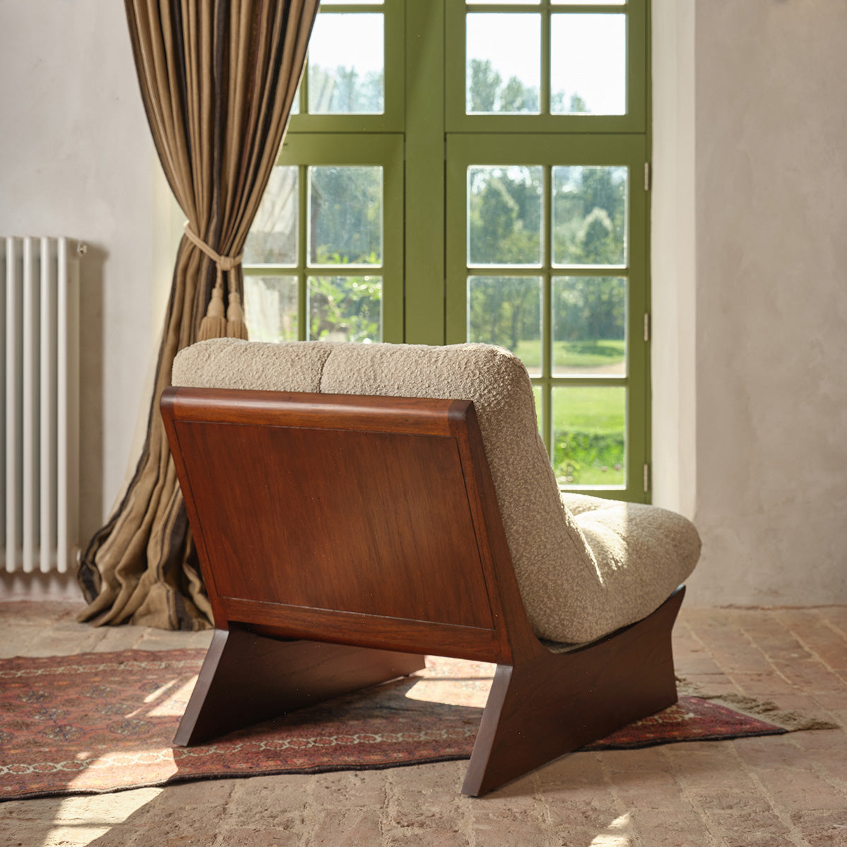 FAU0021-fauteuil_en_mindi_massif_et_tissu_bouclette_taupe_chine-04.jpg