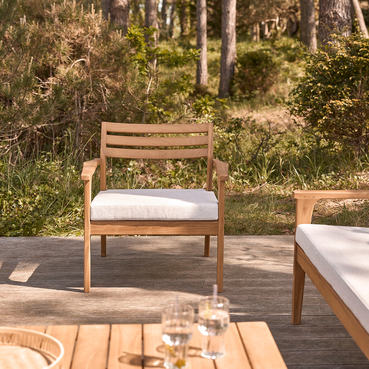 FDJ0001-fauteuil_de_jardin_en_teck_massif-03.jpg