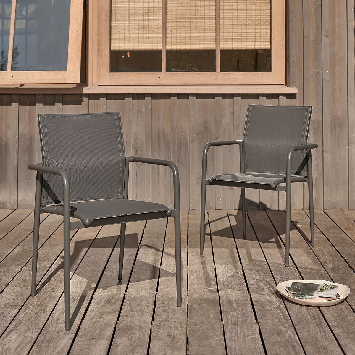 FDJ0007-fauteuil_en_aluminium_et_textilene_gris_lot_de_2-01.jpg