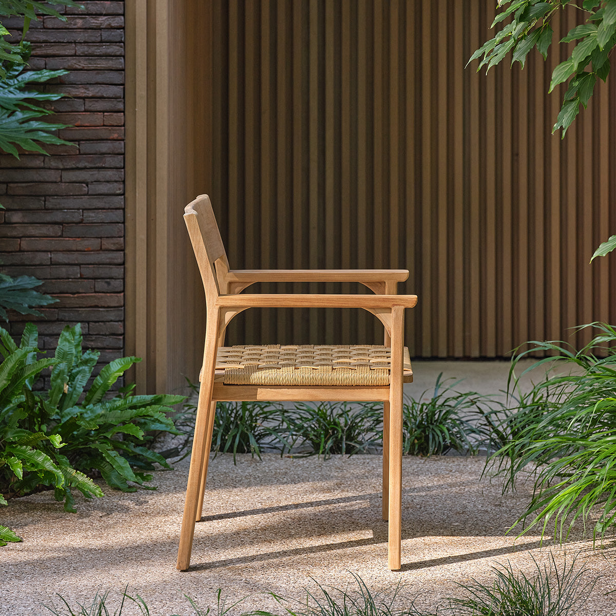 FDJ0011-fauteuil_de_jardin_en_teck_massif_et_rotin-03.jpg