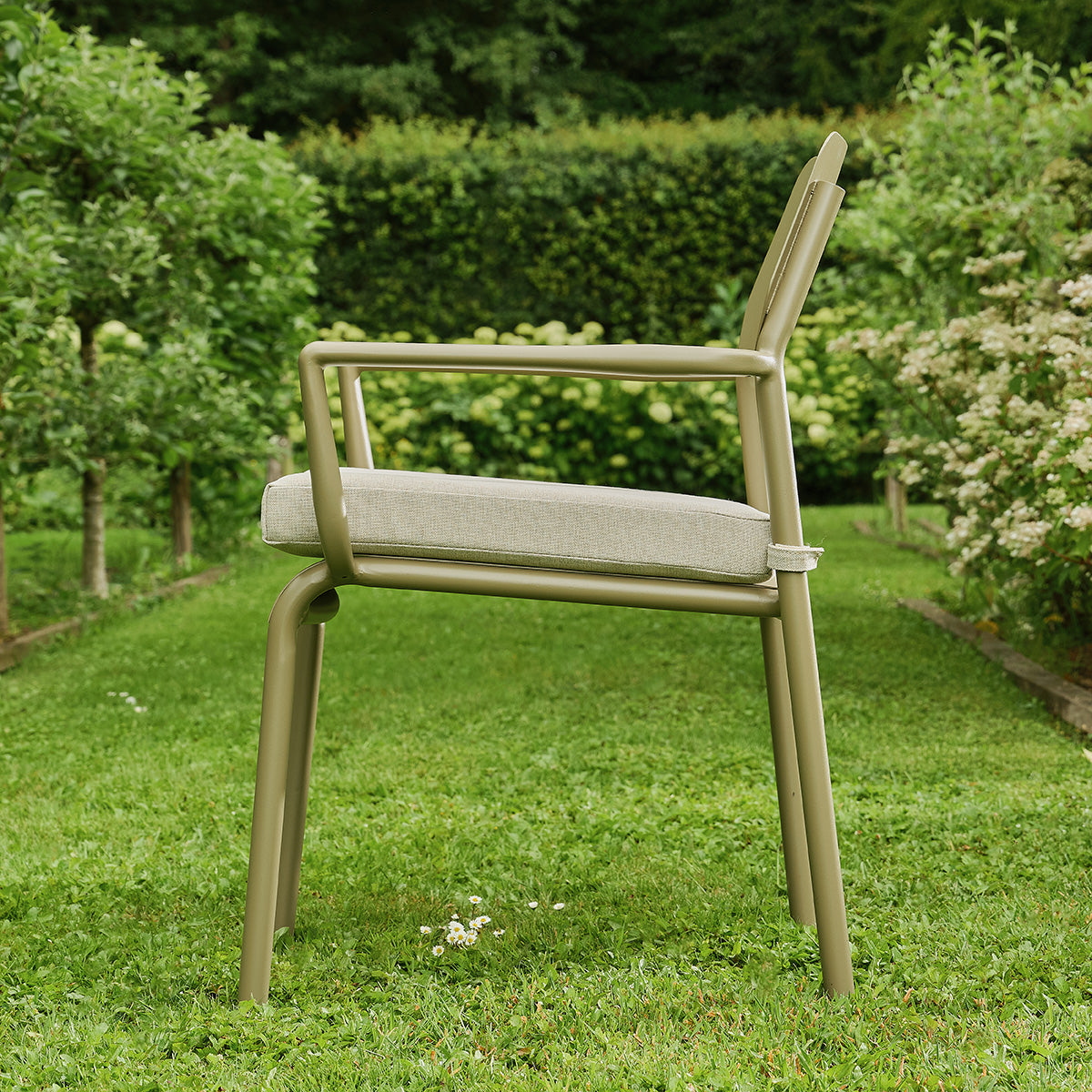 FDJ0015-fauteuil_de_jardin_en_aluminium_et_tissu_beige_chine_lot_de_2-05.jpg