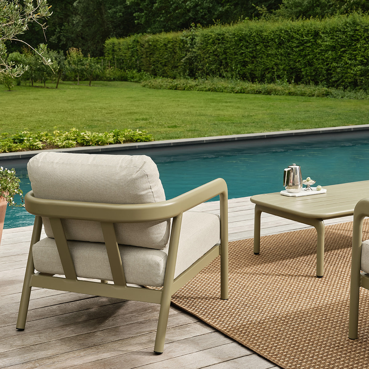 SBJ0002-salon_de_jardin_bas_en_aluminium-05.jpg