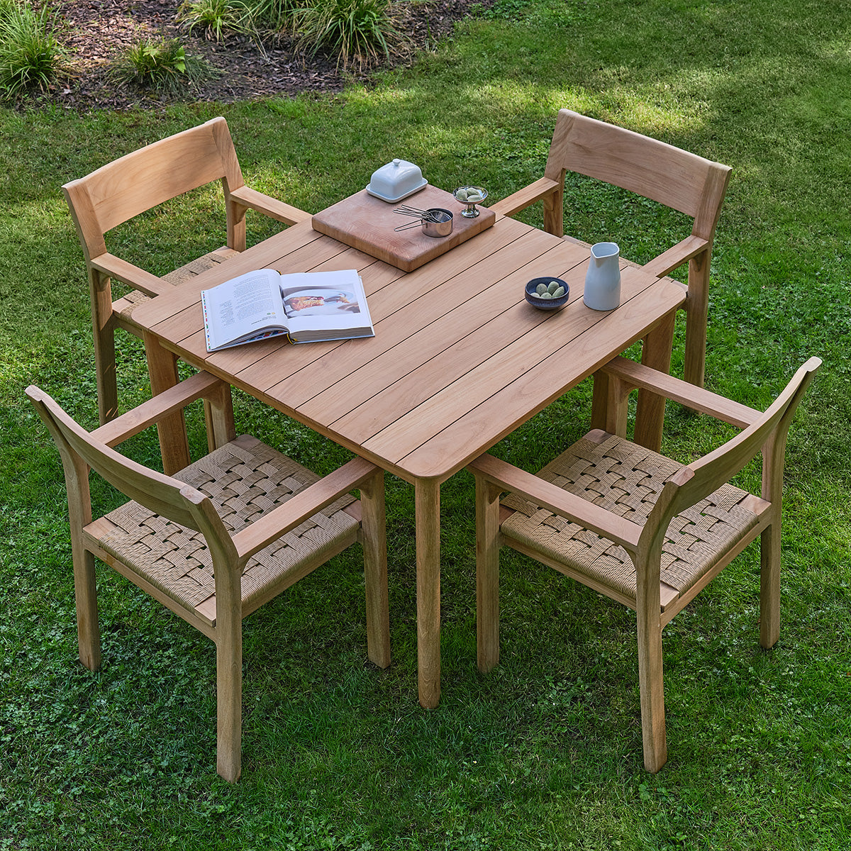 SDJ0028-salon_de_jardin_en_teck_massif_et_rotin_4_pers-03.jpg