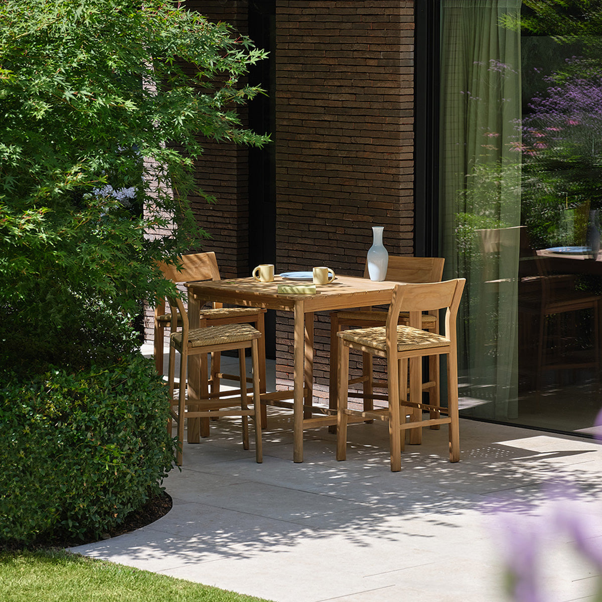 SDJ0029-salon_de_jardin_bar_en_teck_massif_et_rotin_4_pers-01.jpg
