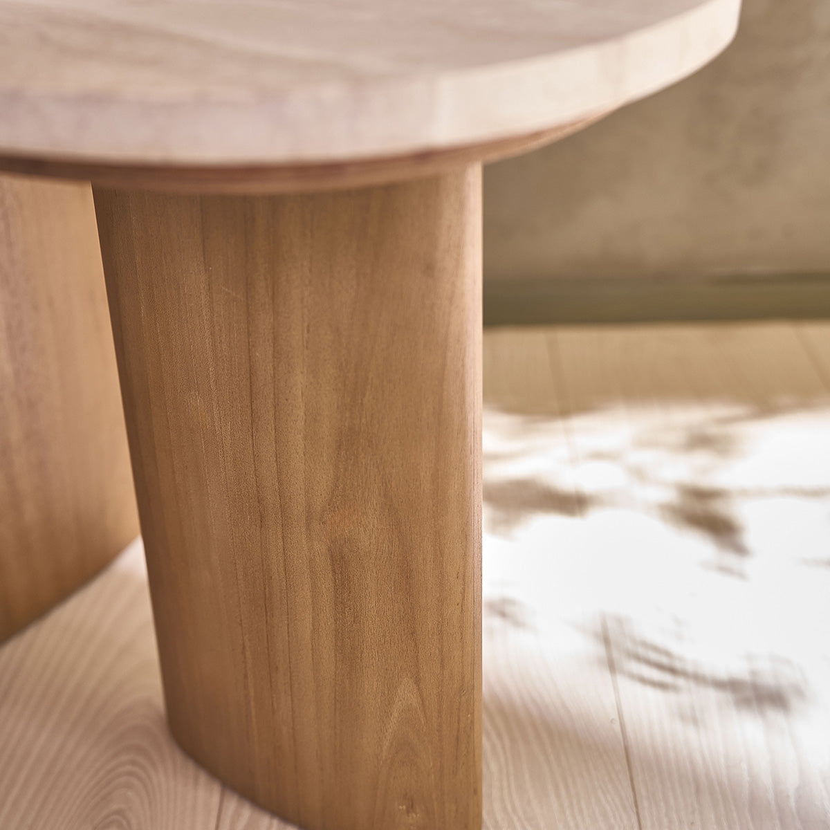 TAA0002-table_dappoint_en_teck_massif_et_marbre_organique-03.jpg