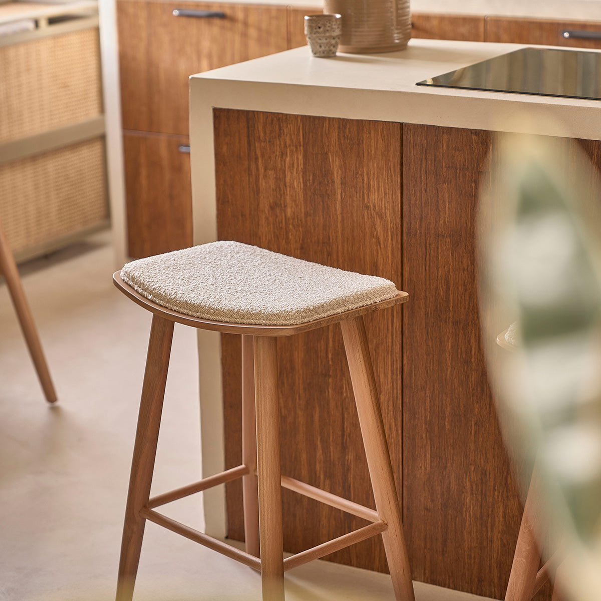 TCB0001-tabouret_en_teck_massif_assise_bouclette_65_cm-08.jpg