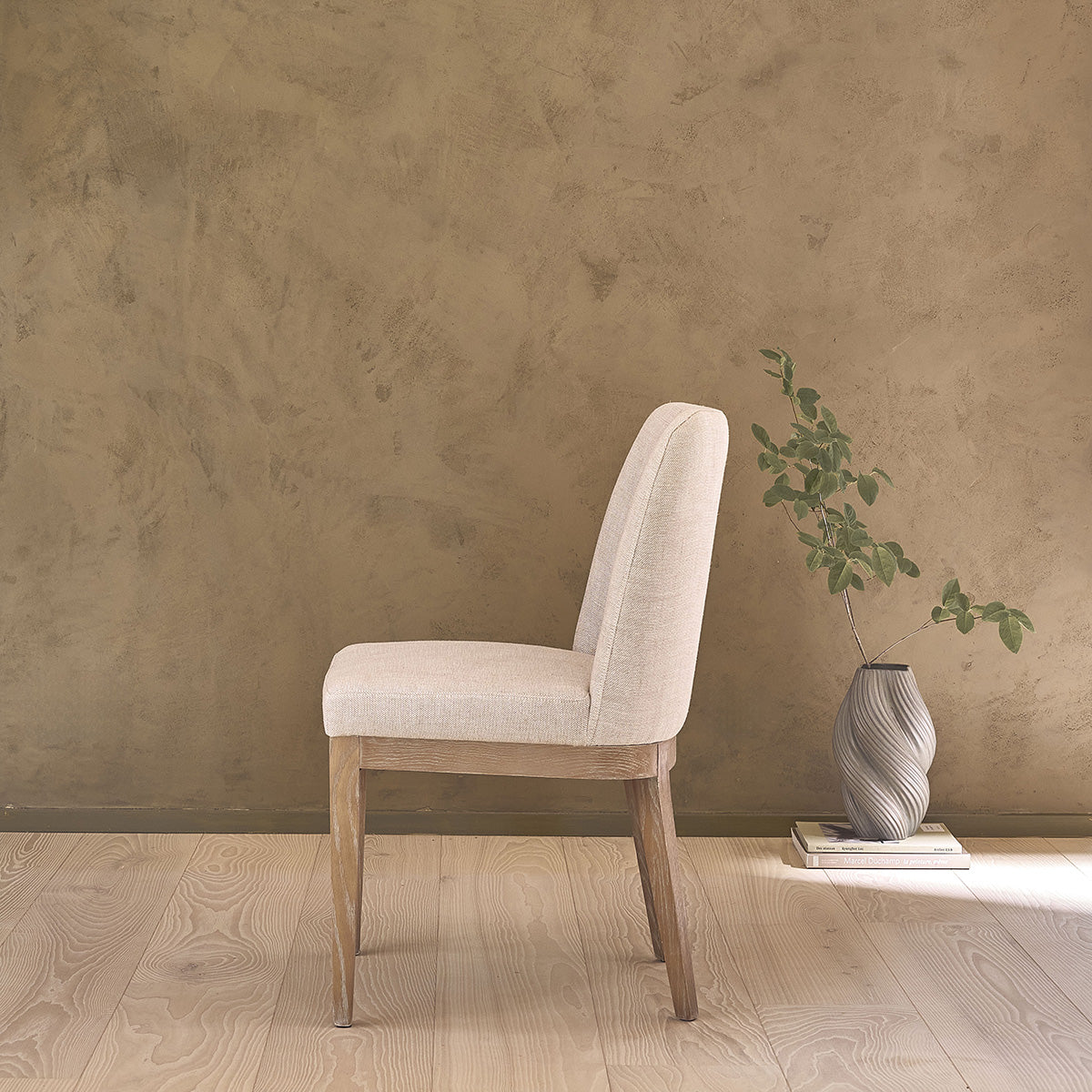 MARGOT - Chaise en chêne massif et tissu lin