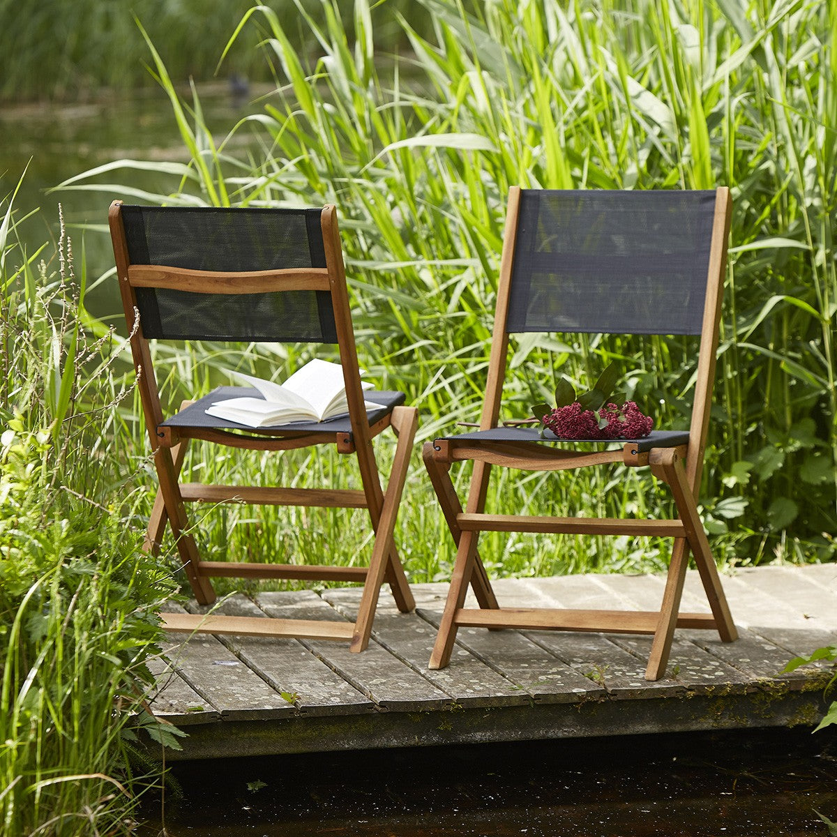 HANOÏ - Chaise de jardin en acacia massif et textilène noir