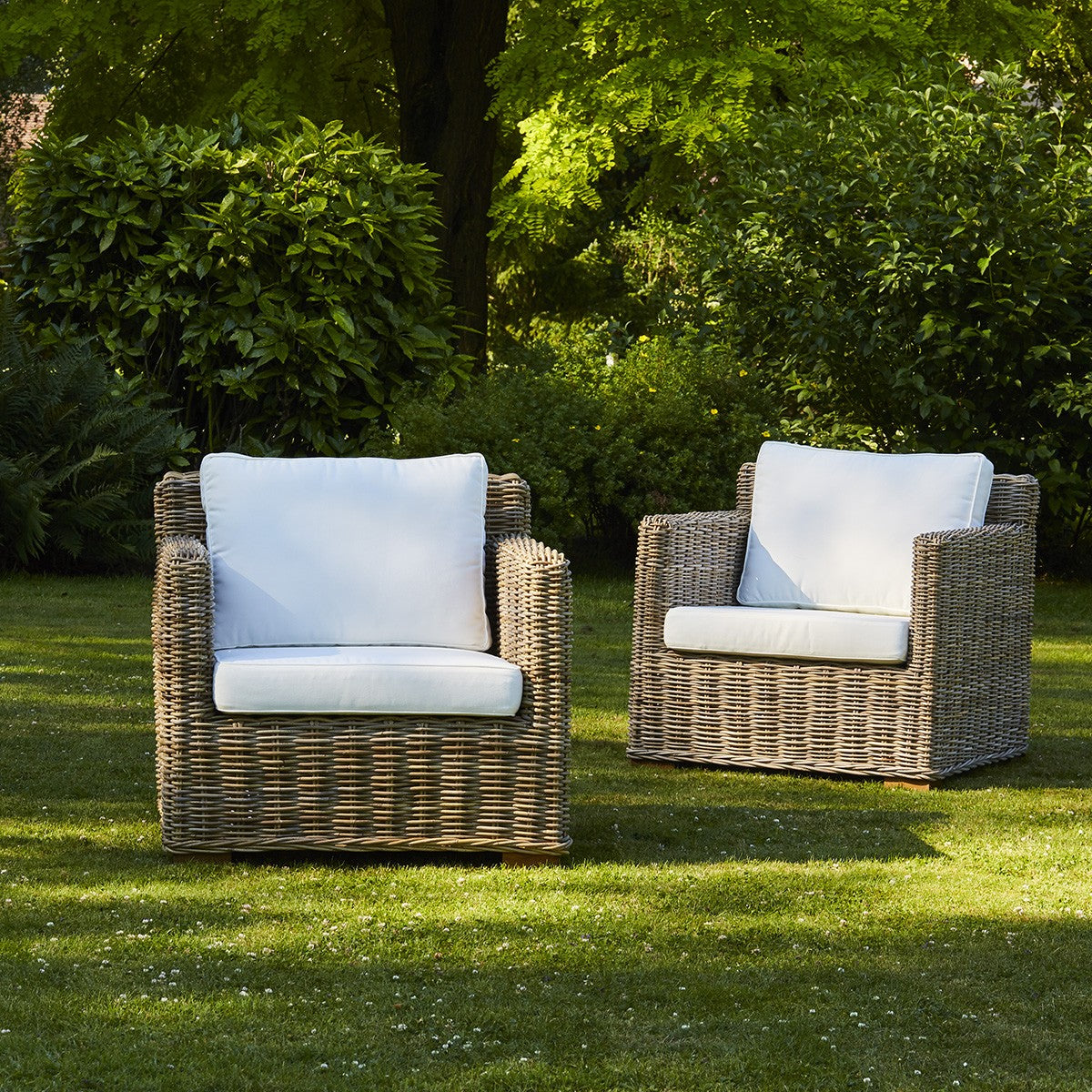 10214-salon_de_jardin_bas_en_kubu_naturel-03.jpg