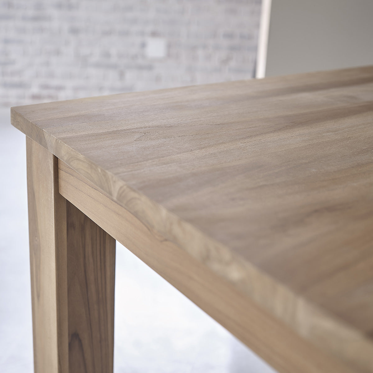 121-table_en_teck_massif_8_pers-05.jpg