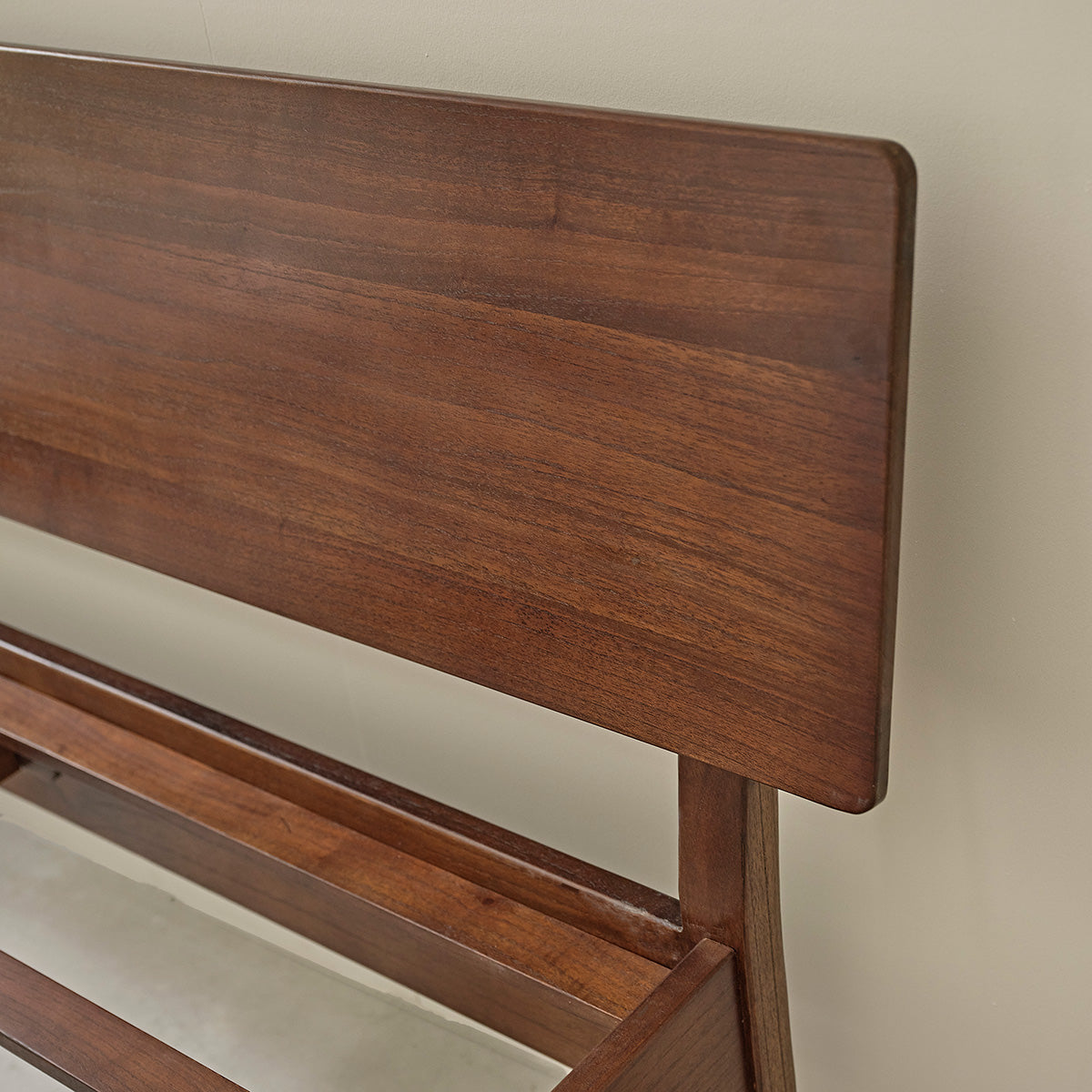 VINTAGE - Bett aus massivem Mindi 160 cm, mit Lattenrost