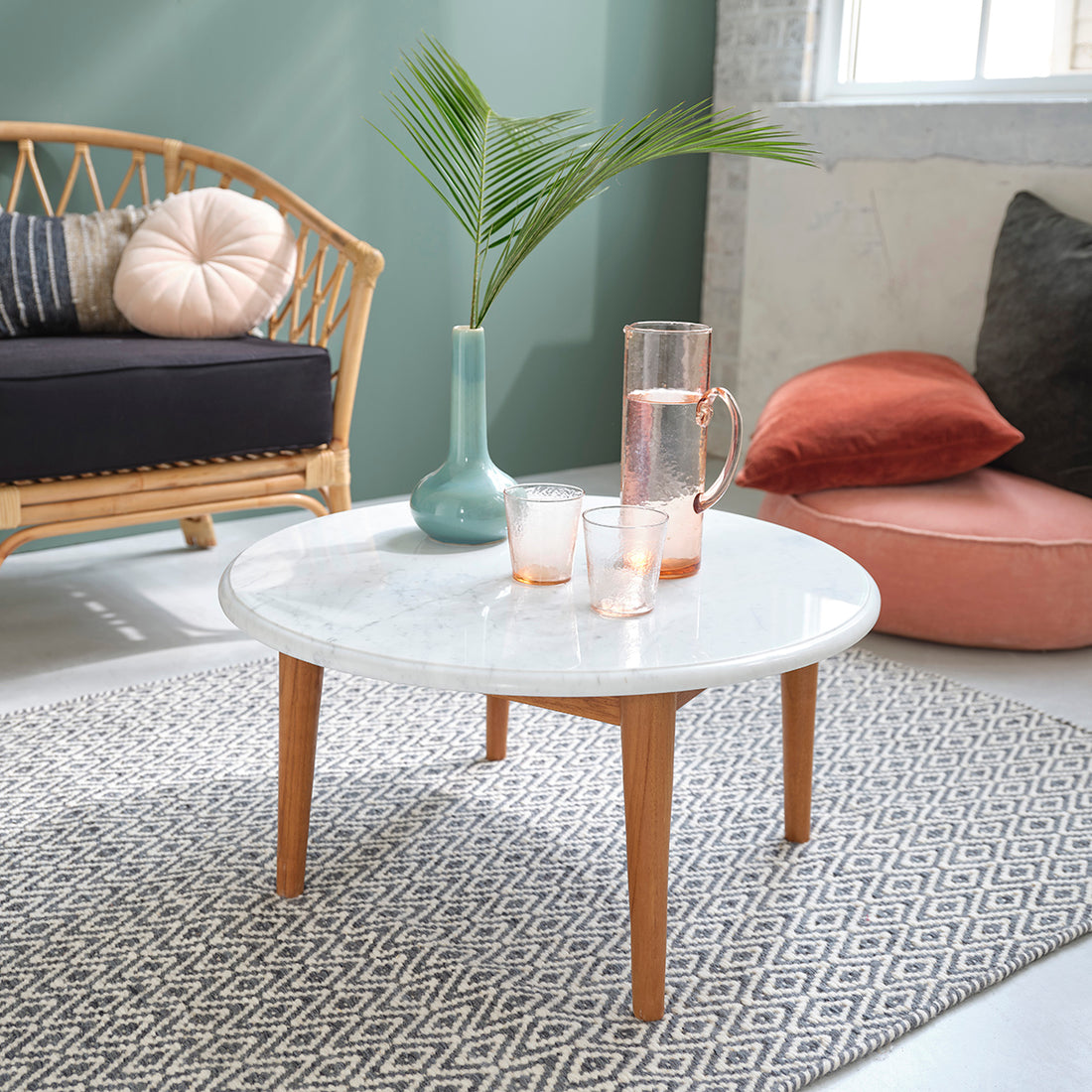 Table basse en marbre et teck massif Ø 70 cm