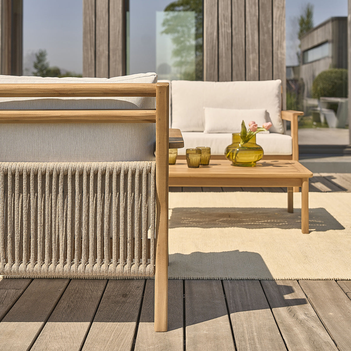 MAORA - Set di mobili da giardino bassi in teak massello con cuscini