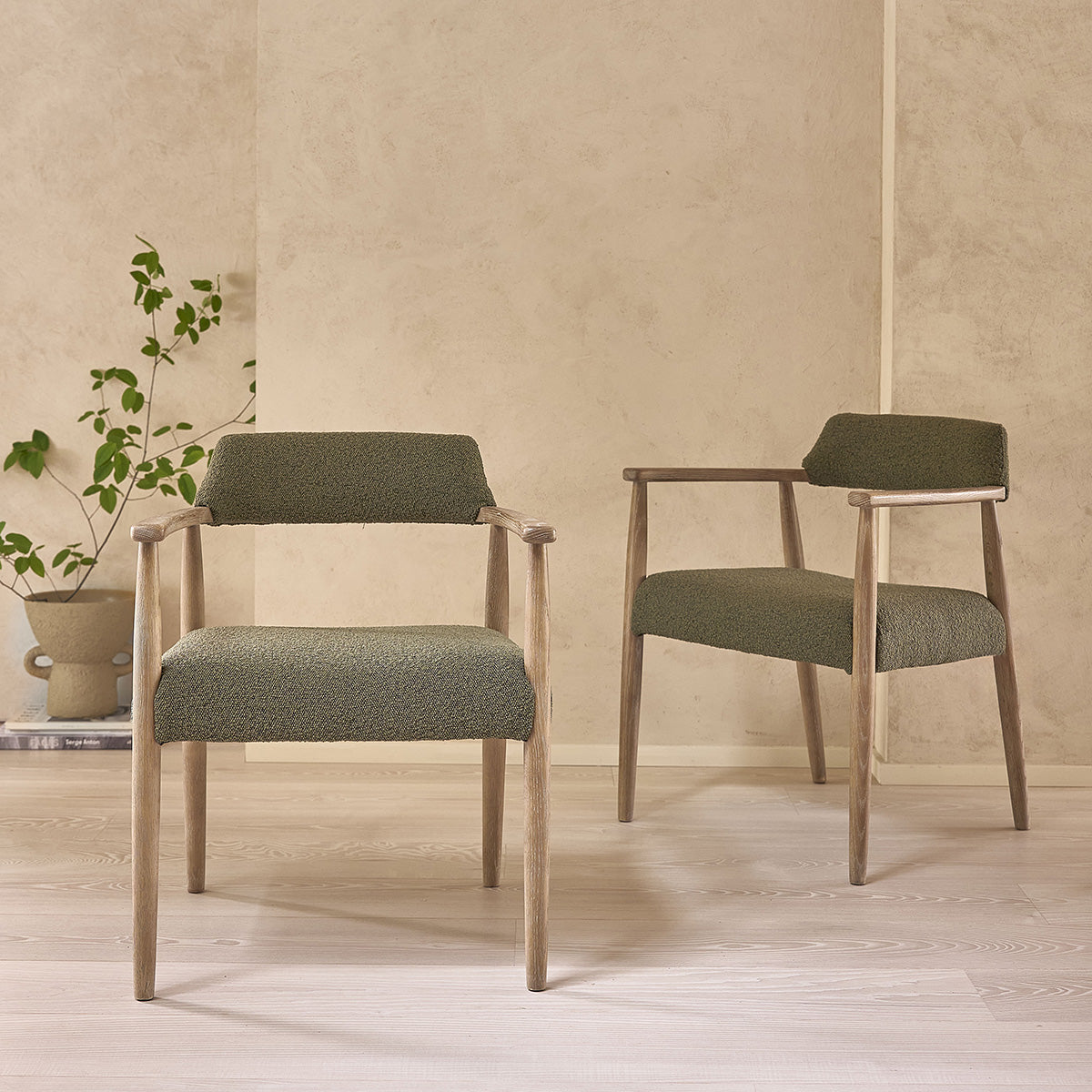 LUISA - Lot de 2 chaises en chêne et tissu bouclette kaki