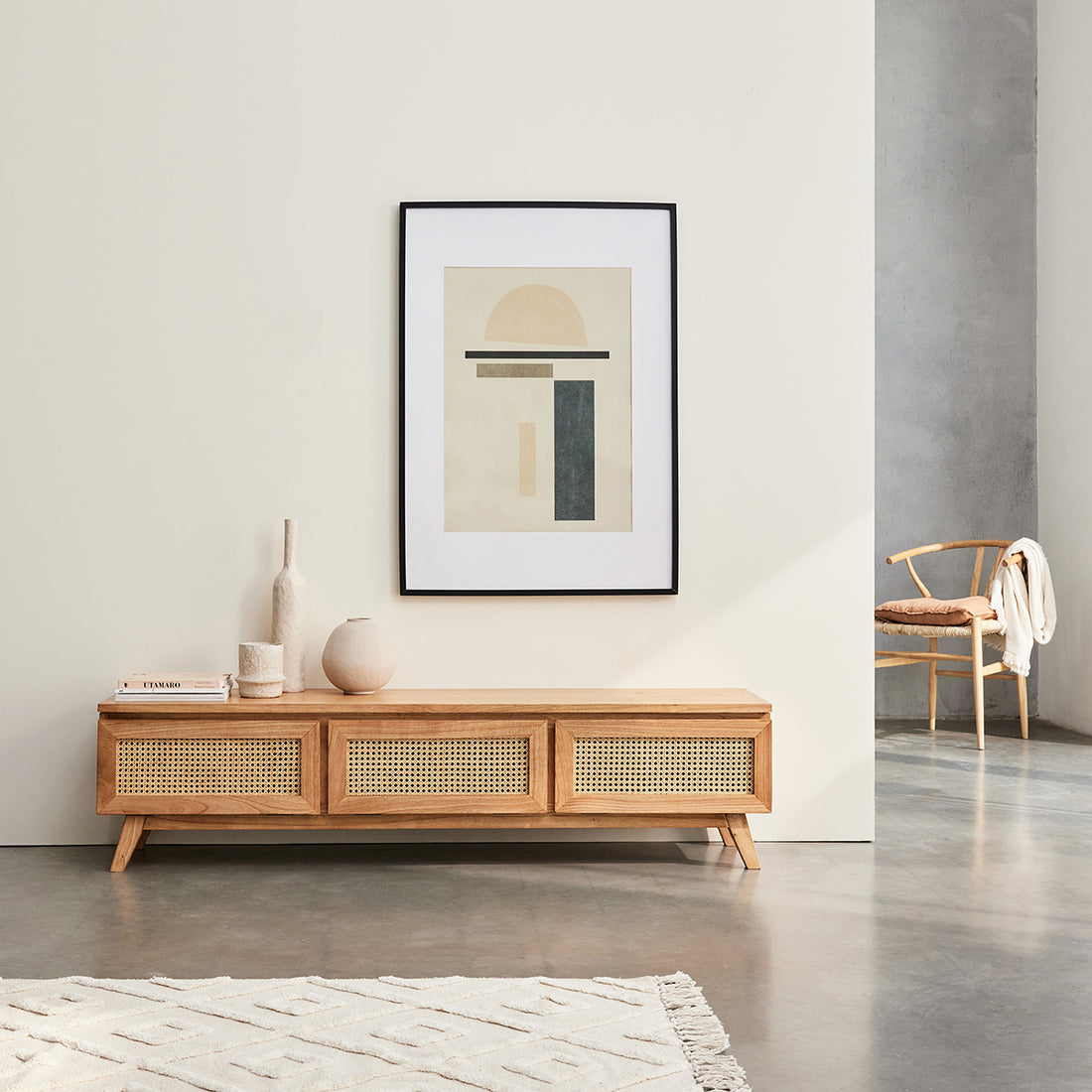 ISÉE - TV-Möbel aus massivem Mindi und mit Rohrgeflecht 160 cm