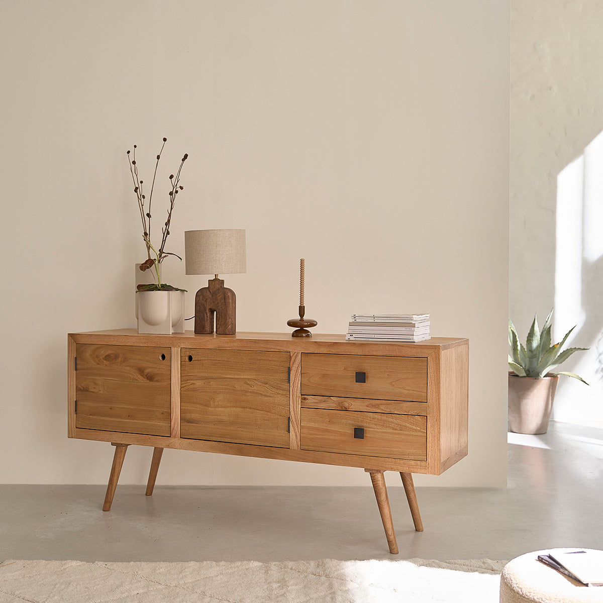 SACHA - Kommode aus massivem Mindi 180 cm