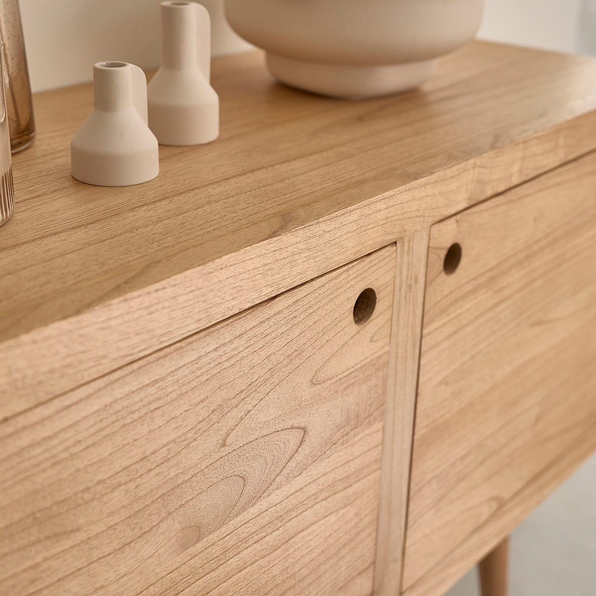 SACHA - Kommode aus massivem Mindi 120 cm