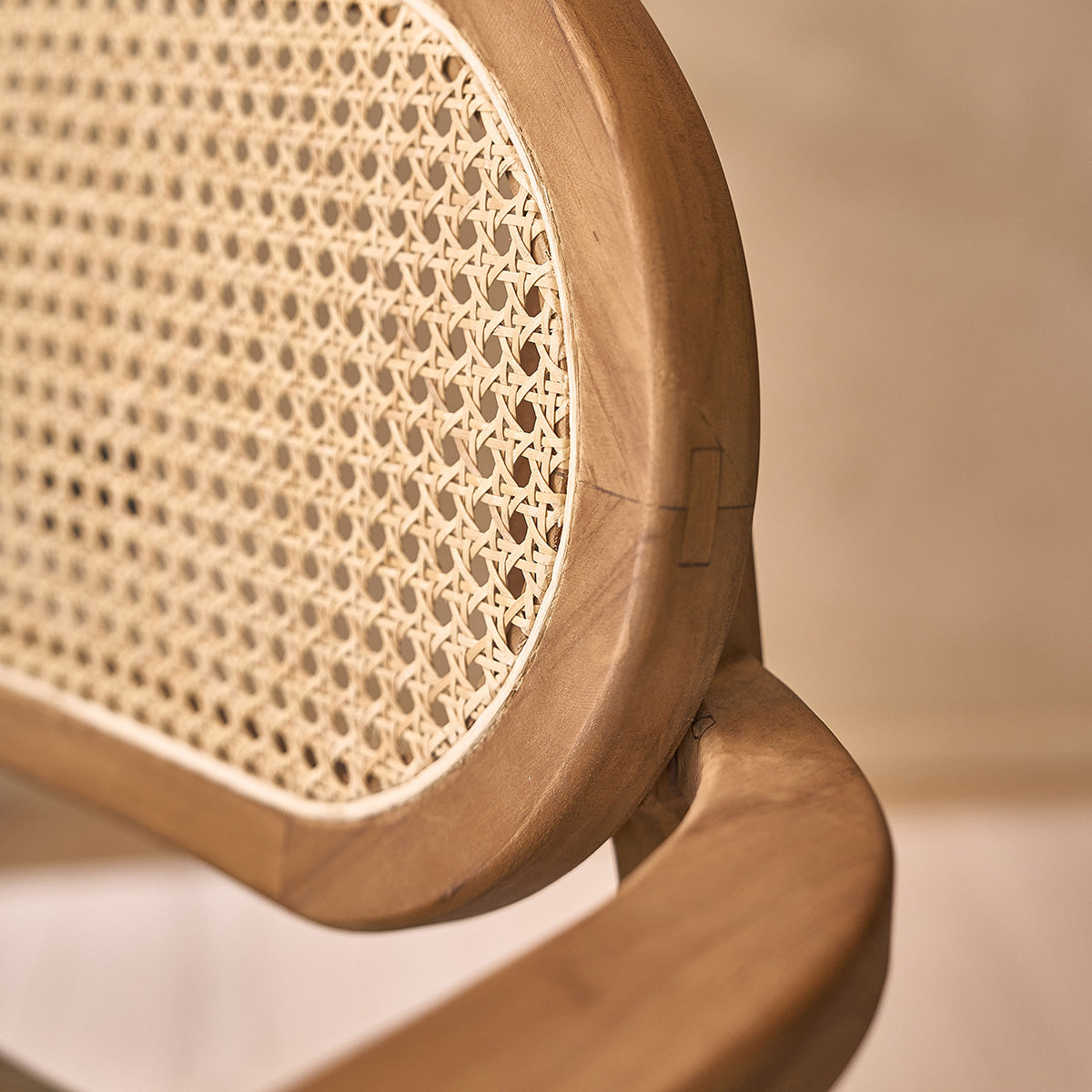 SABI - Poltrona in teak massello, cannage e tessuto di velluto a coste color kaki
