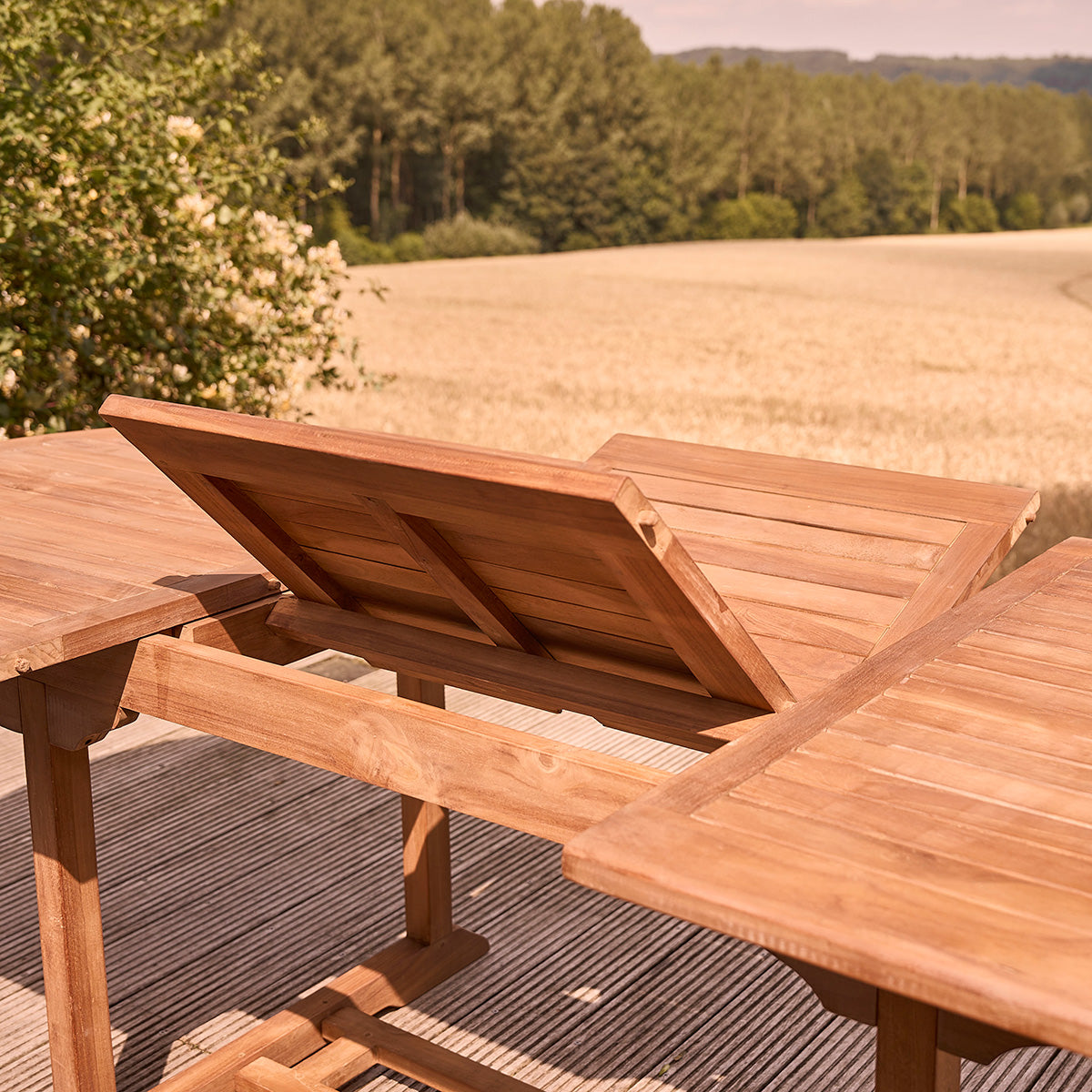 BALI - Table de jardin en teck huilé extensible ovale 8/10 pers.