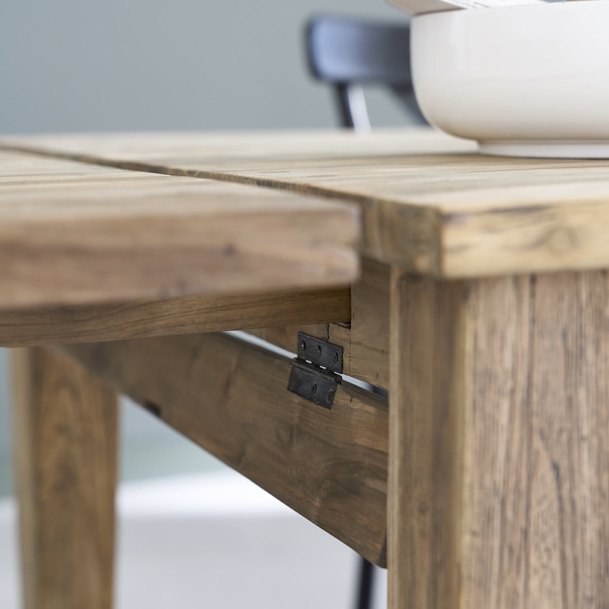 CARGO - Table en teck massif recyclé extensible 14 pers.