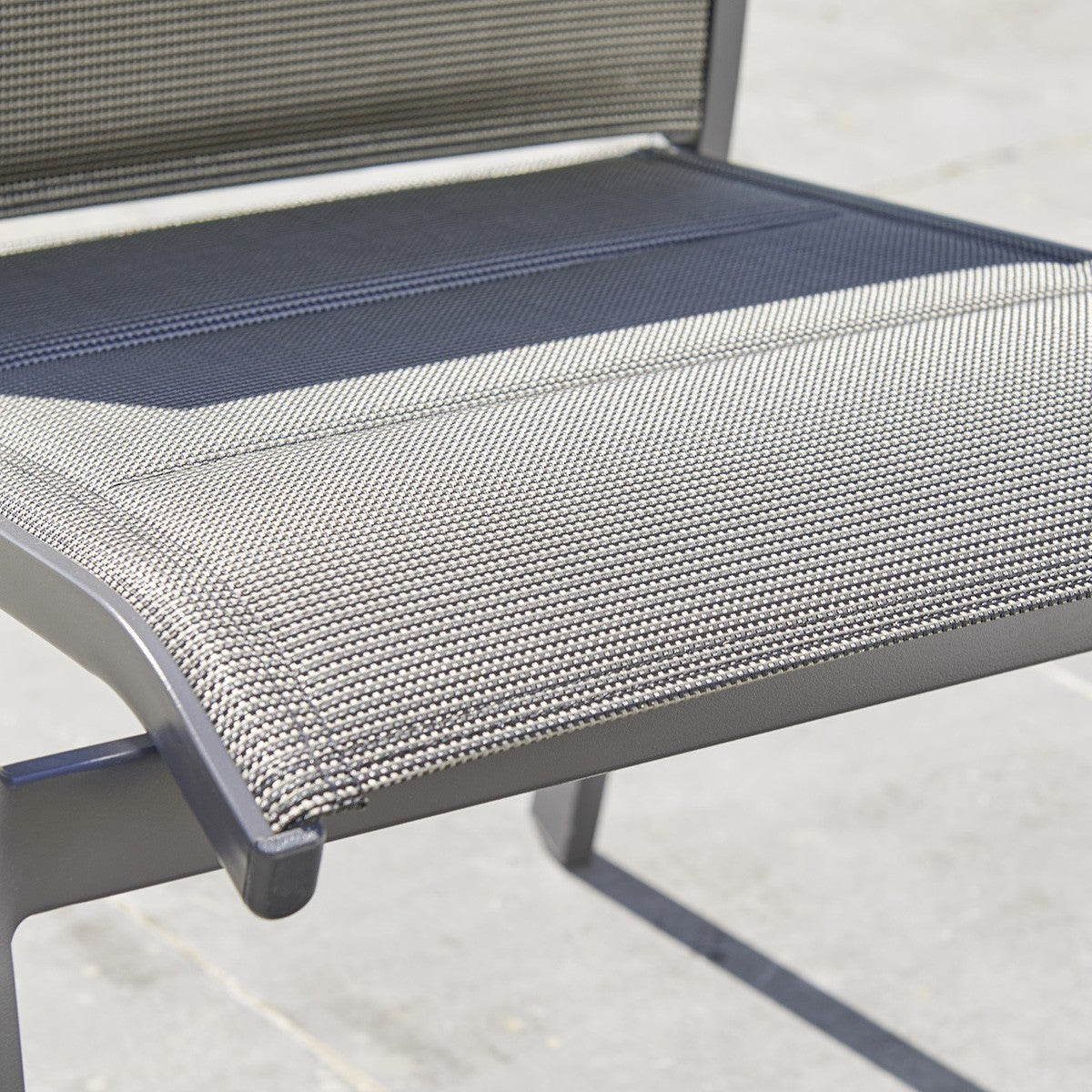 MODULO - Fauteuil de jardin en aluminium et textilène gris