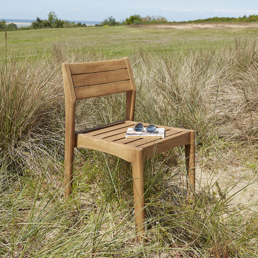 HORTENSE - Gartenstuhl aus massivem, recyceltem Teakholz