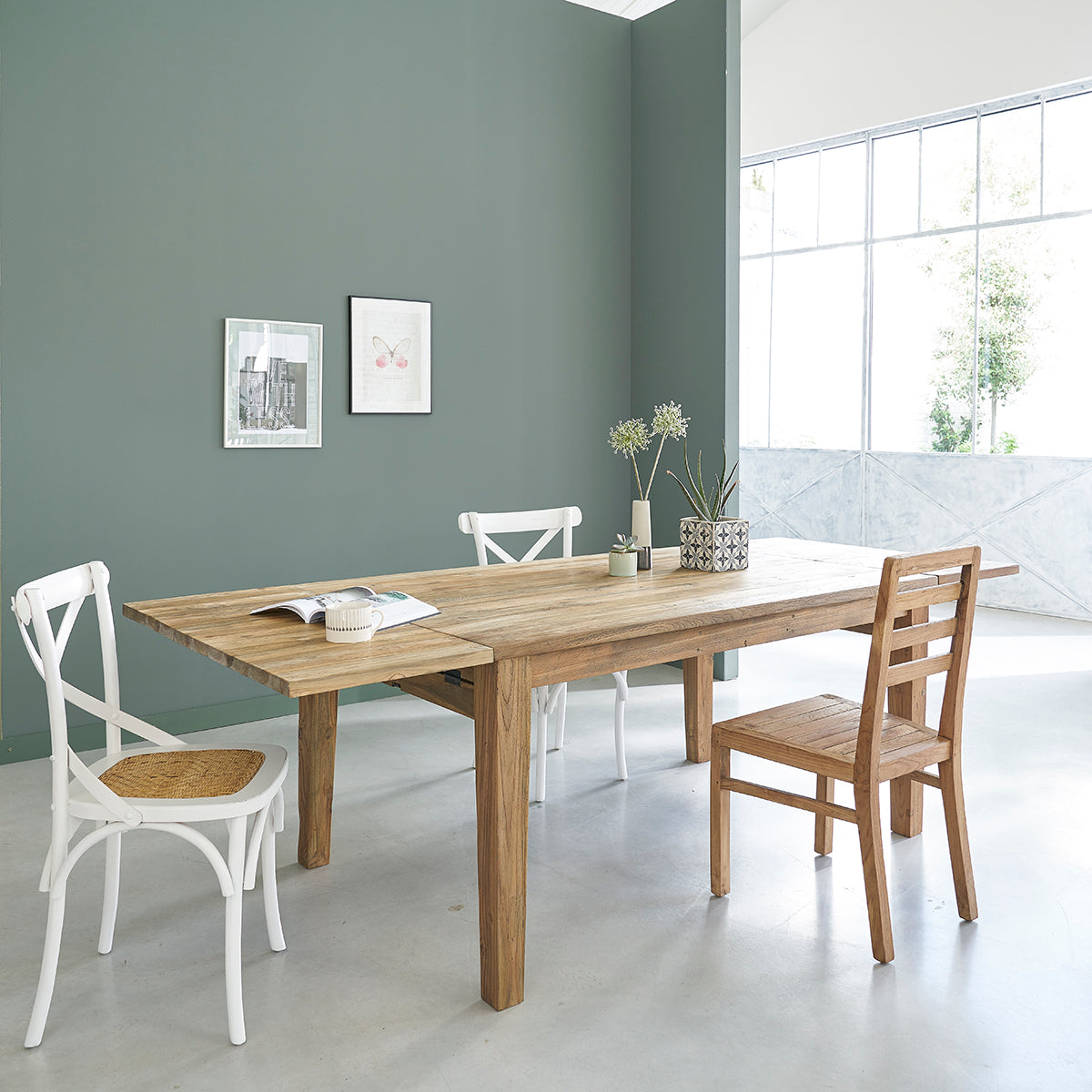 CARGO - Table en teck massif recyclé extensible 12 pers.