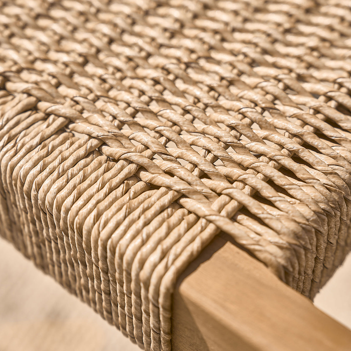 ALIZÉ - Gartenstuhl aus massivem Teakholz und Tauwerk