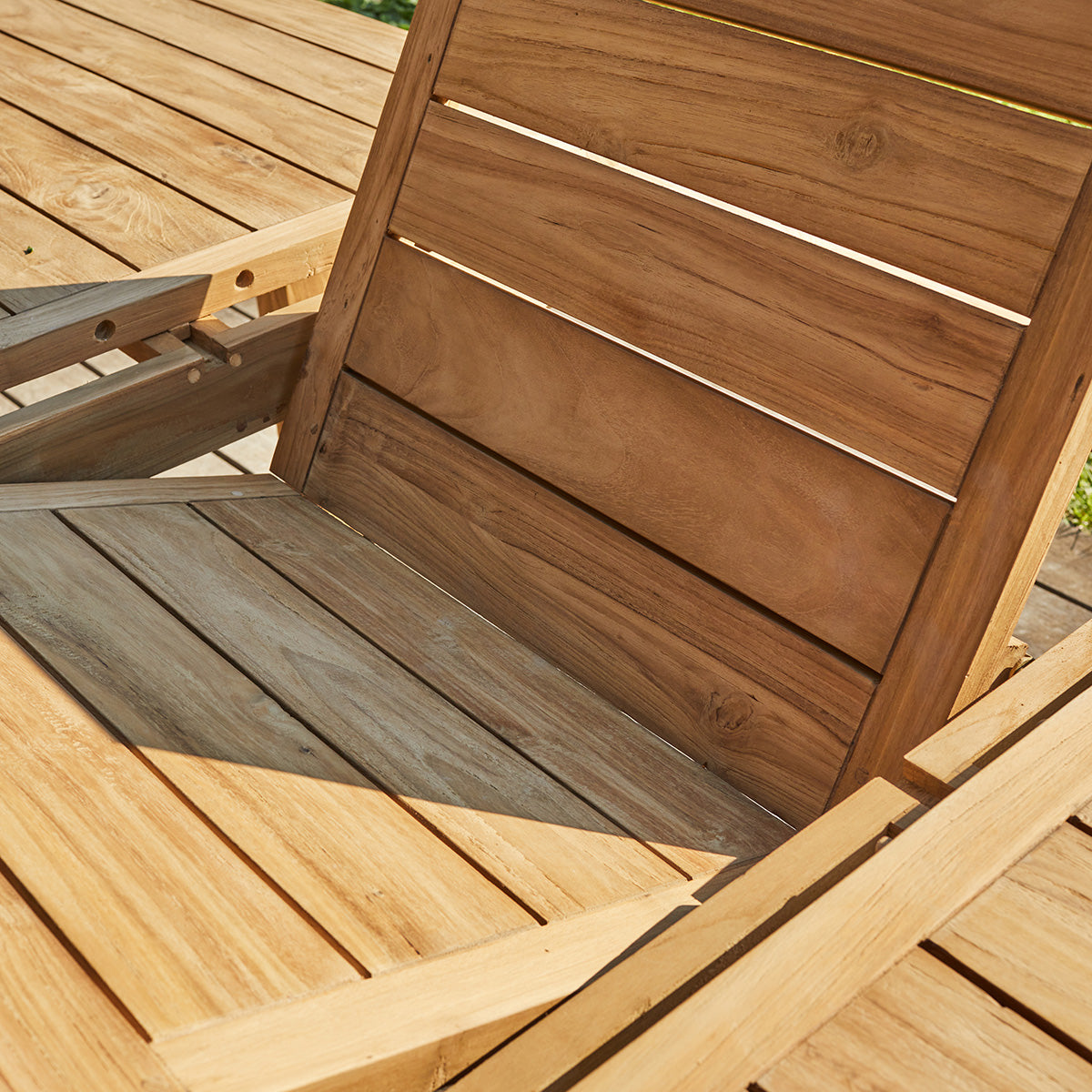 GABRIELLE - Ausziehbarer Gartentisch aus recyceltem massivem Teakholz für 8/10 pers.