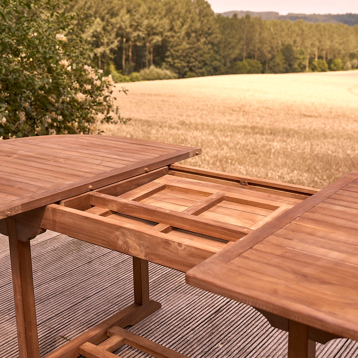 BALI - Table de jardin en teck huilé extensible ovale 8/10 pers.