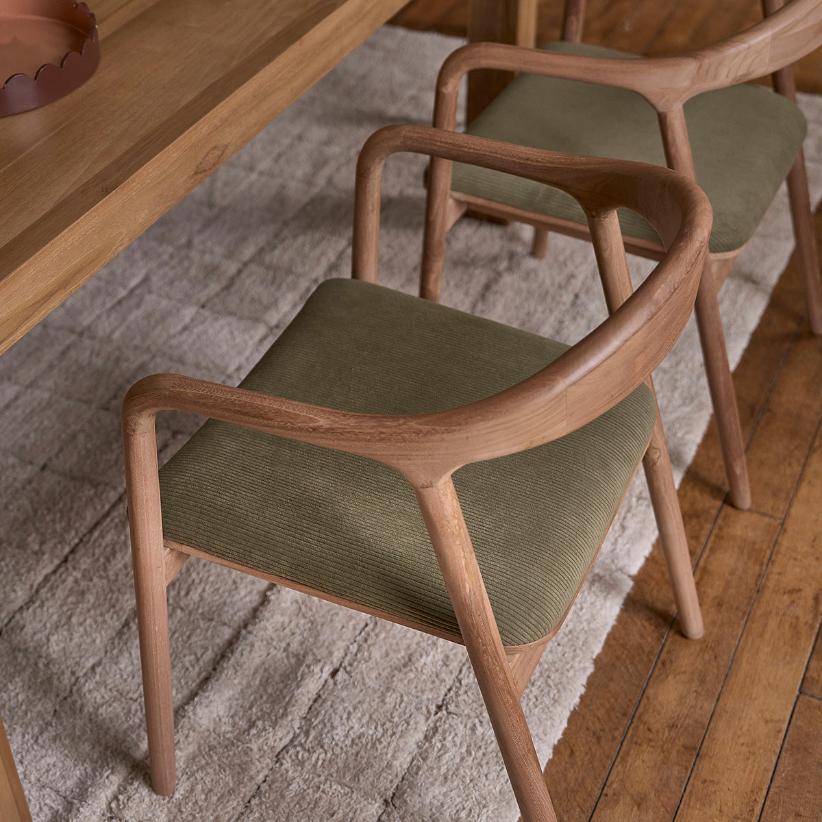 AMBRE - Chaise en teck massif assise velours côtelé kaki