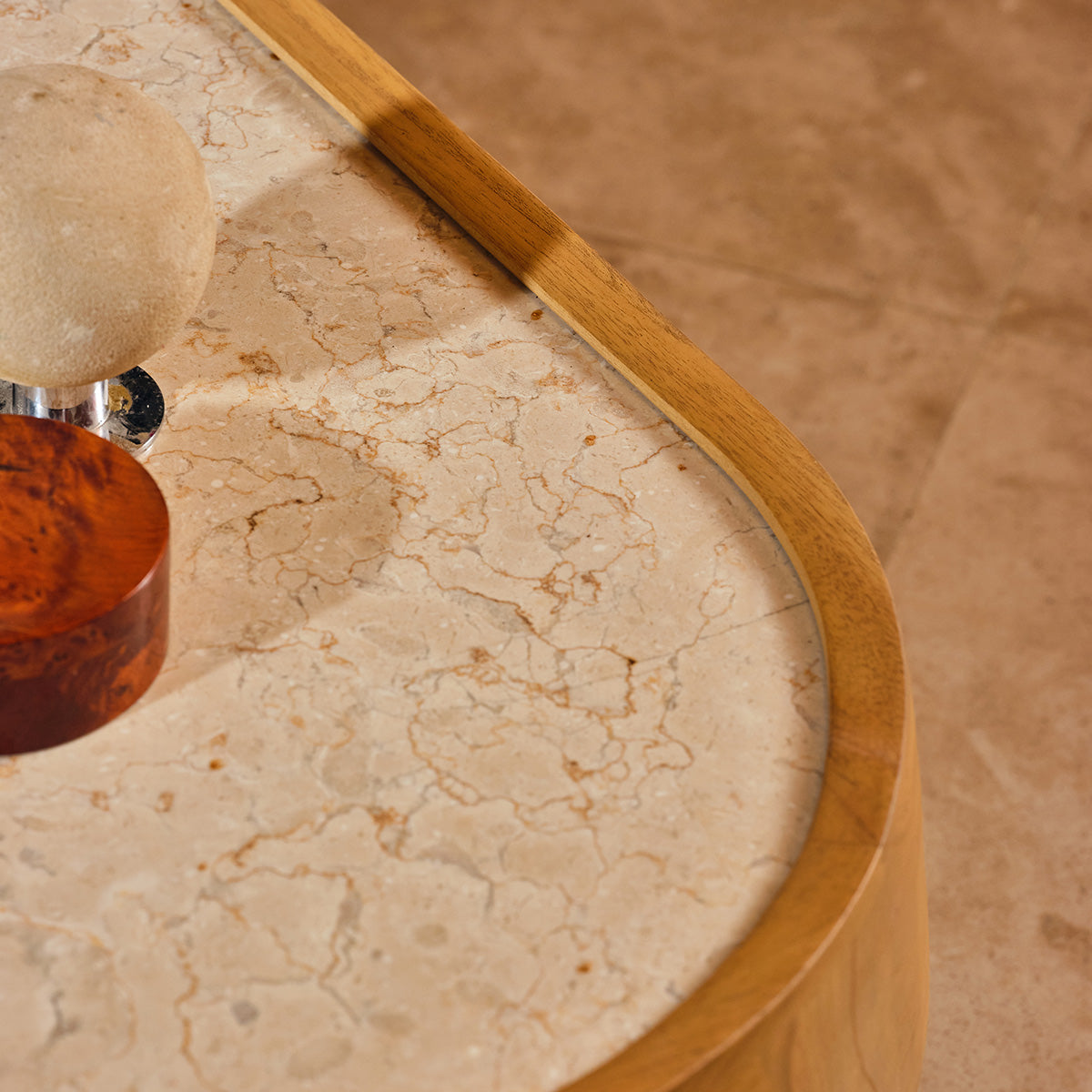 SIMONE - Table basse en mindi naturel et marbre 115 cm