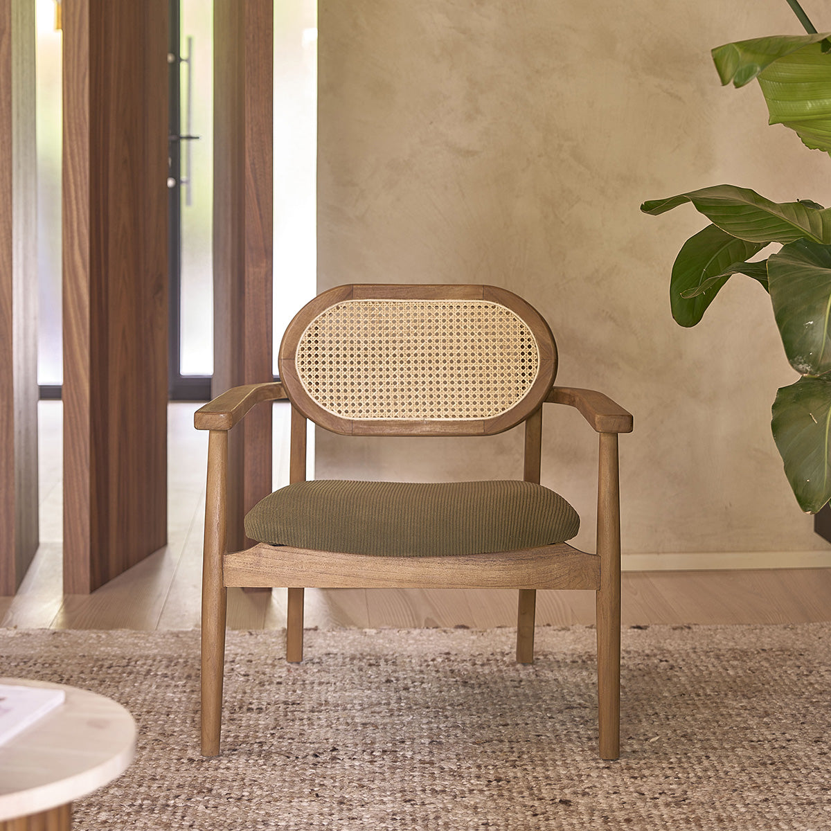 SABI - Poltrona in teak massello, cannage e tessuto di velluto a coste color kaki