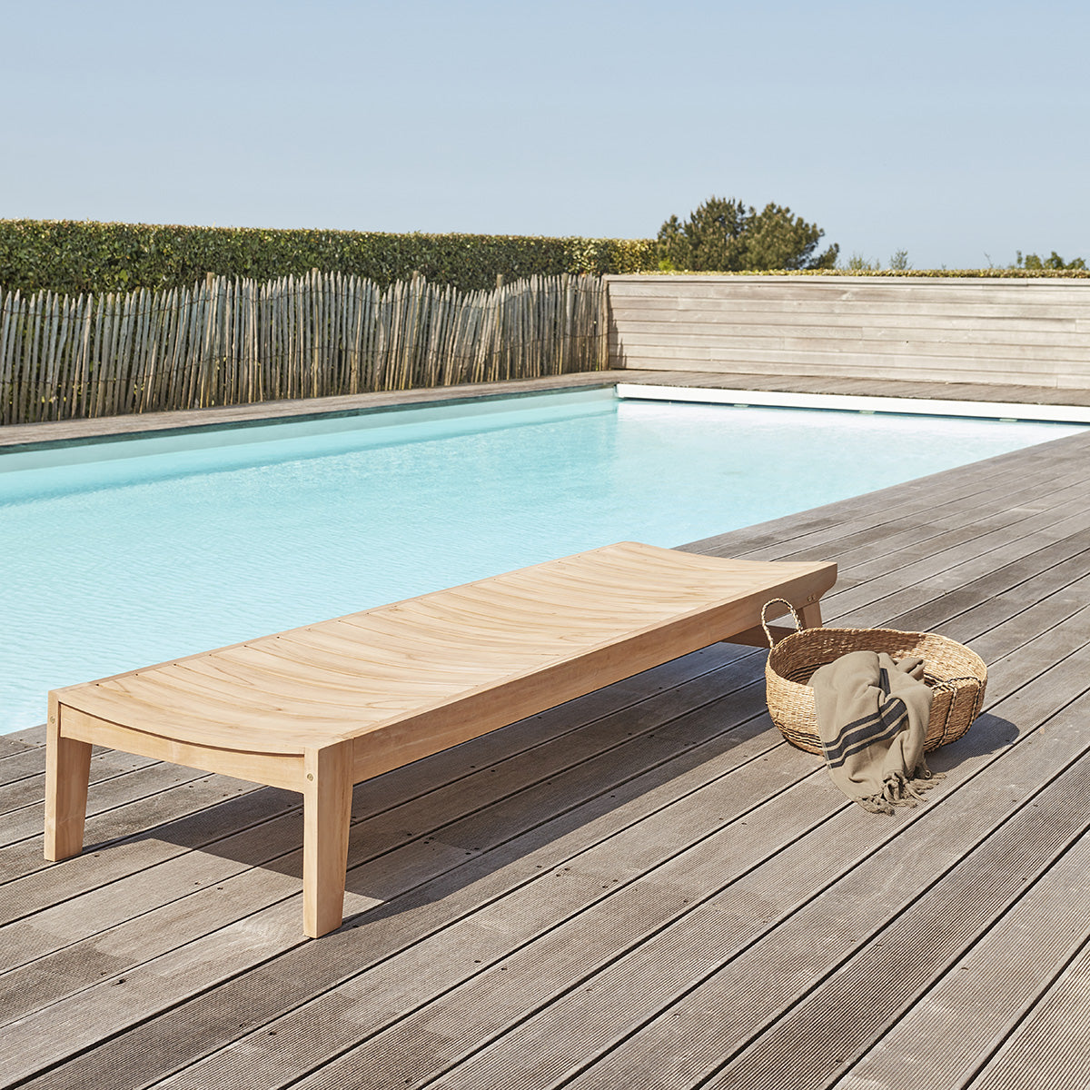 JAYA - Ensemble bain de soleil et table basse en teck massif