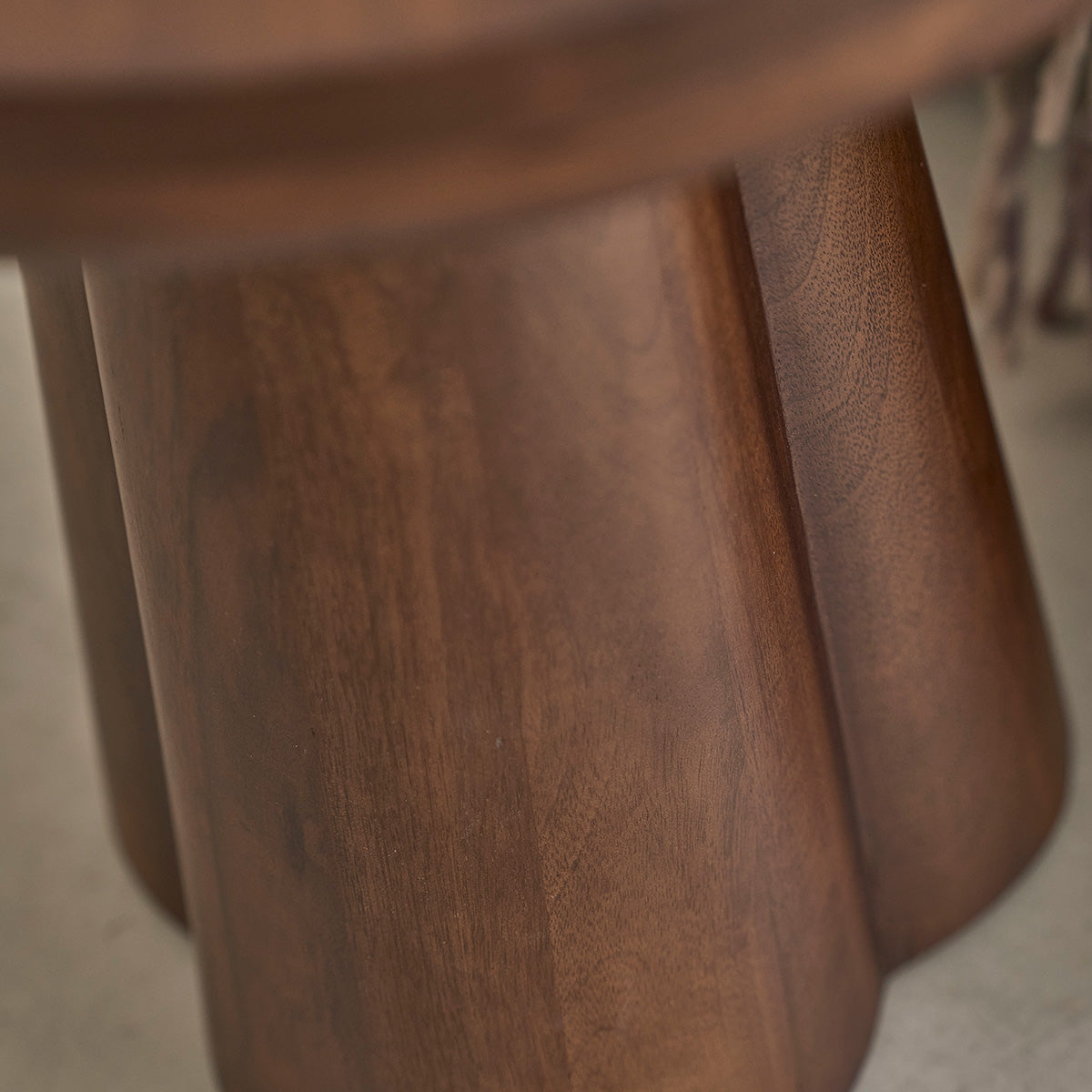 PAULA - Table d’appoint en bois de manguier ronde