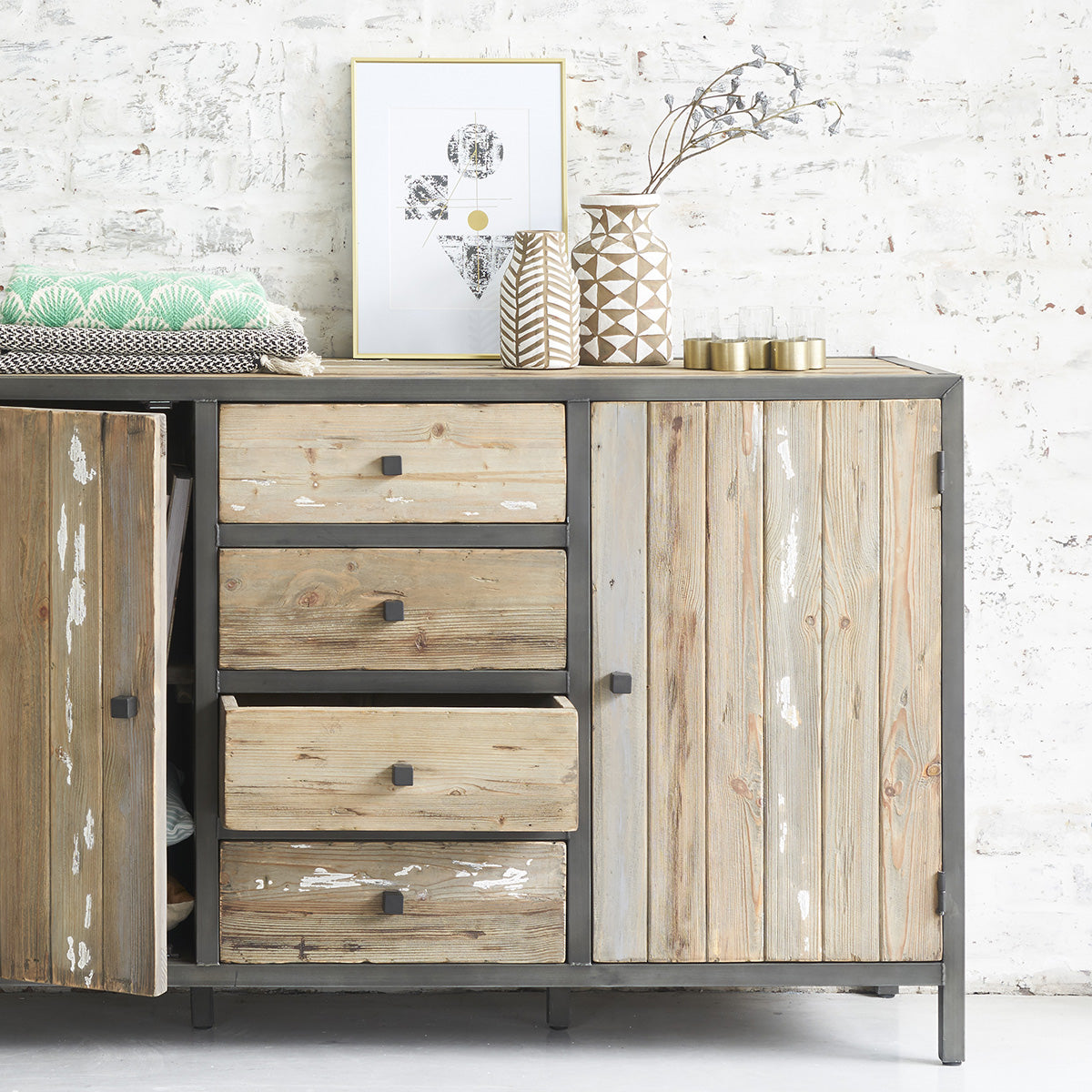 INDUS - Cassettiera in legno massello riciclato e metallo 150 cm