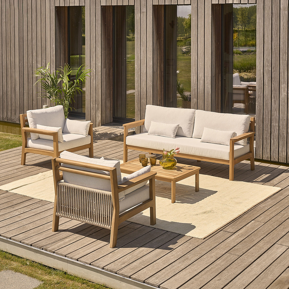 MAORA - Fauteuil de jardin en teck massif avec coussins