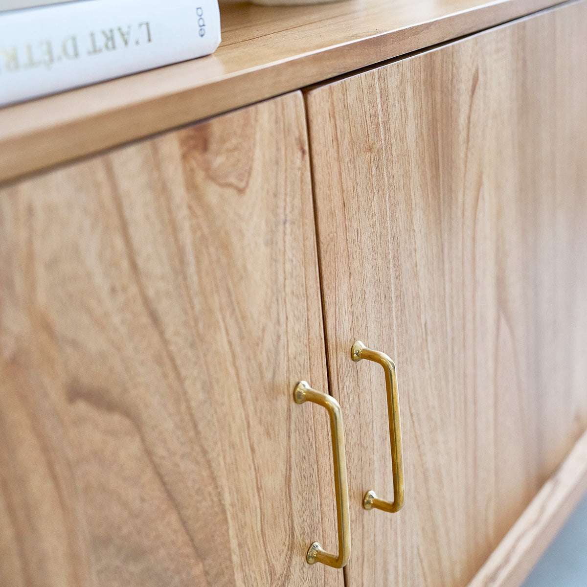 SUZANNE - Cassettiera in mindi massello 175 cm