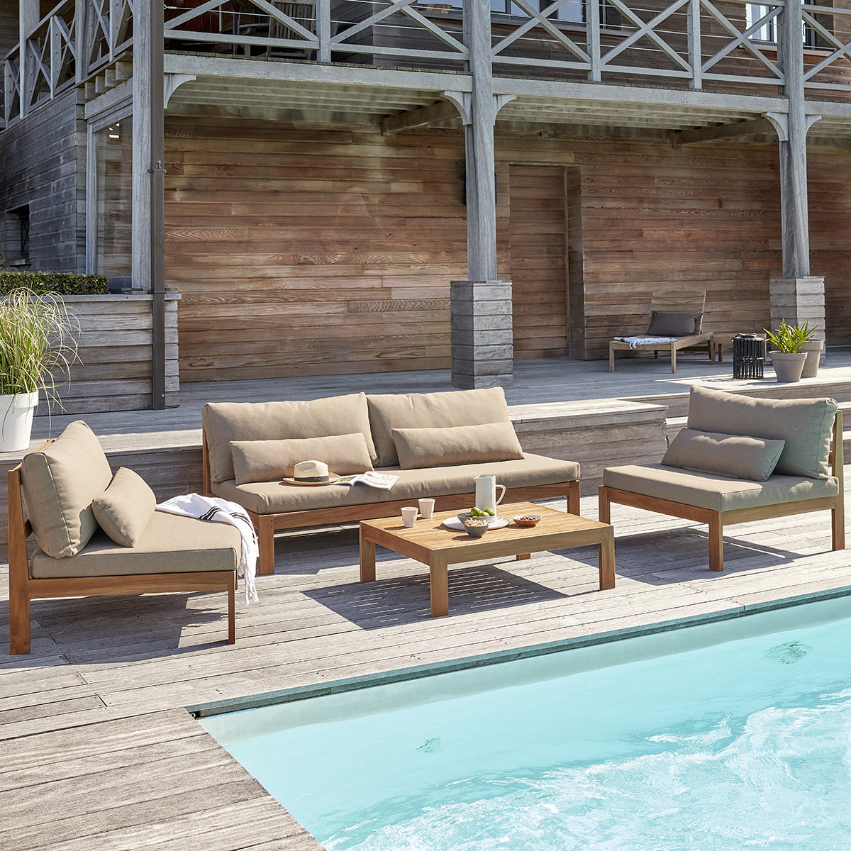 PALMA - Salon de jardin en teck massif taupe